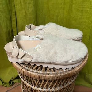 Reef Sandals - Sherpa Lined - Mohair